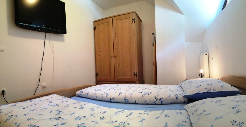 Apartments Pod Macesnovo Streho Solcava Bagian luar foto
